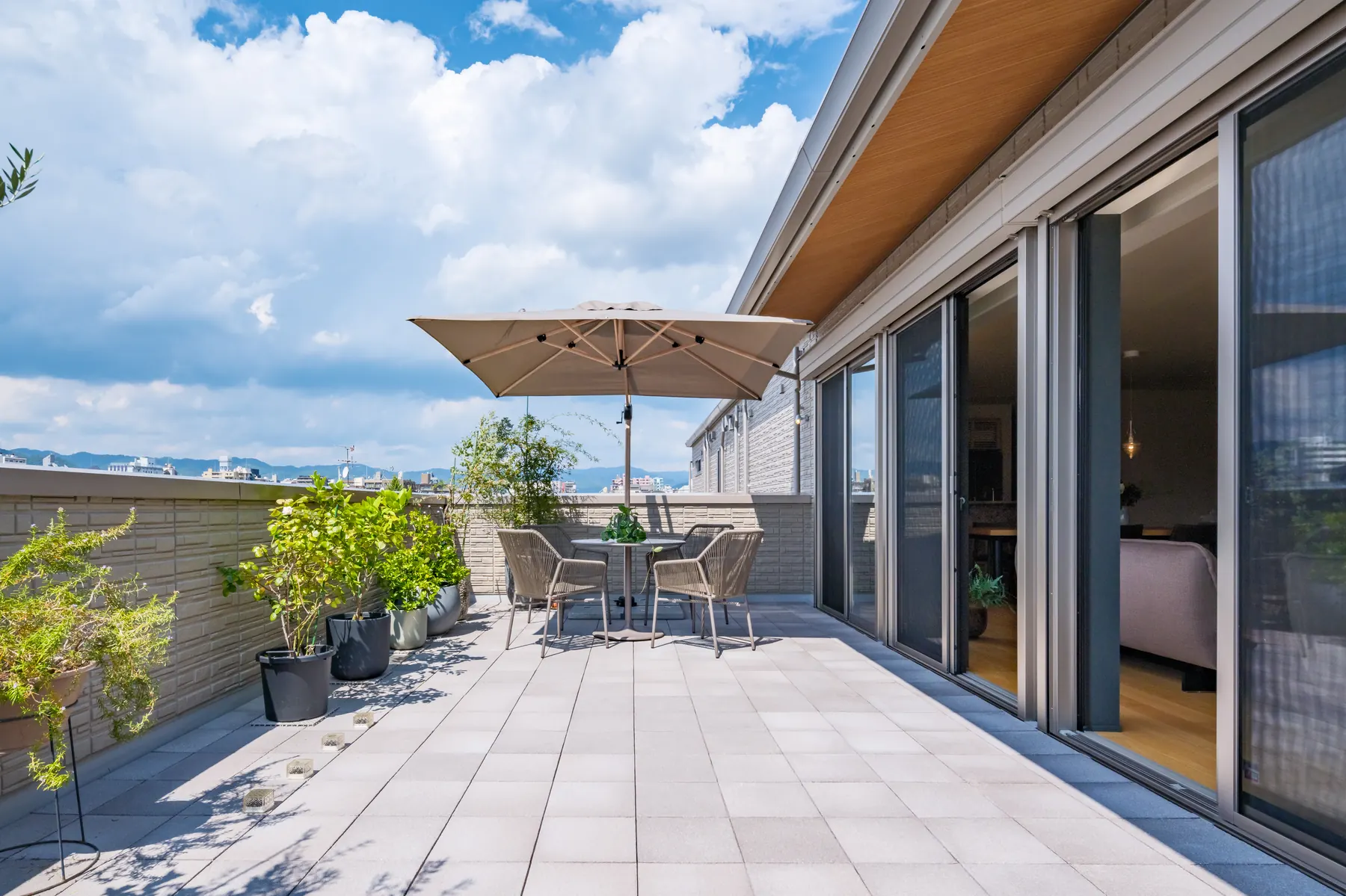 RESIDENCE — Roof terrace