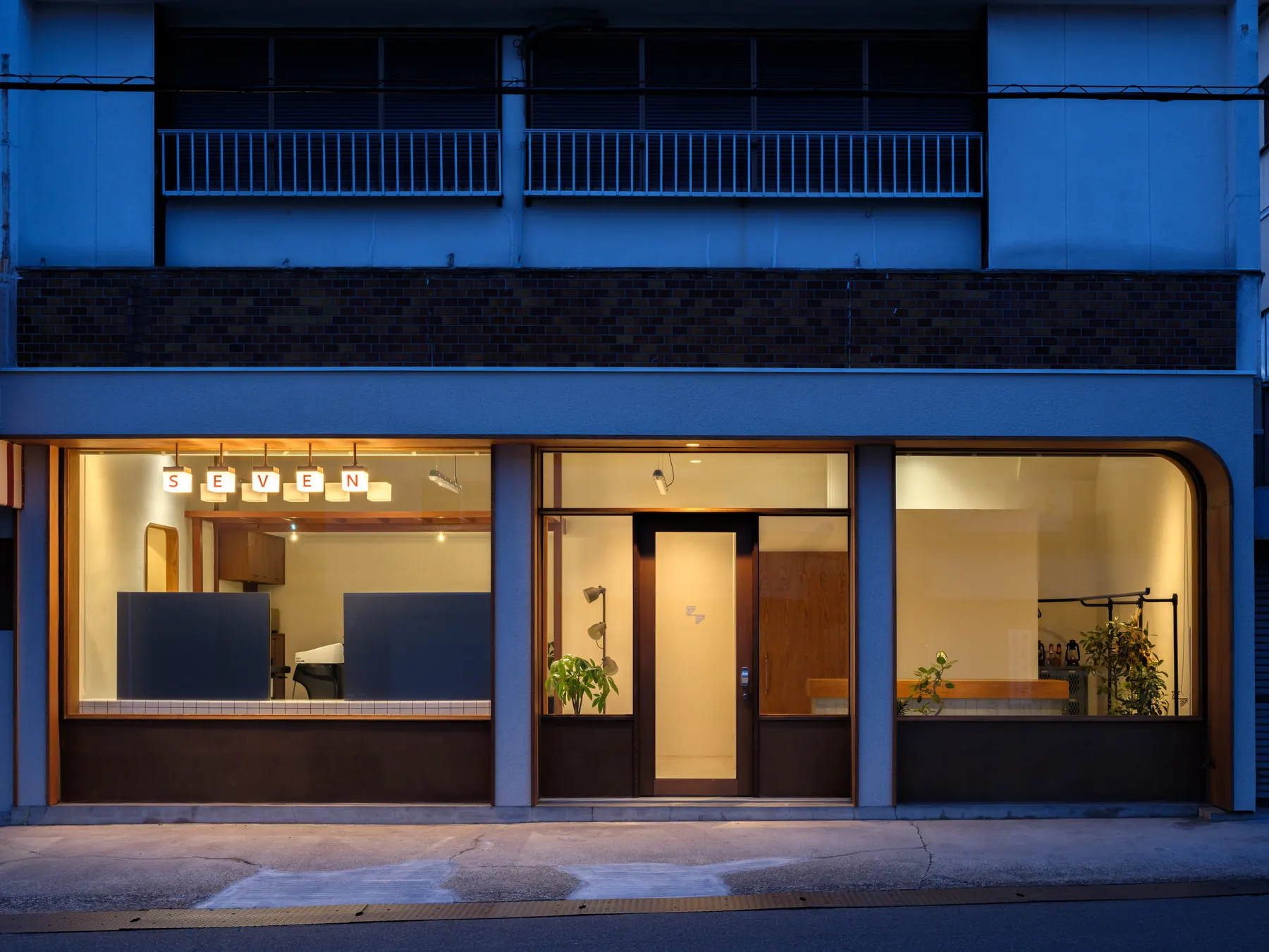 SHOP — Façade at dusk
